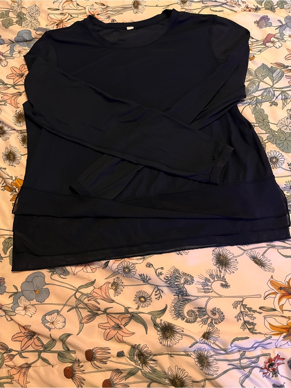 lululemon athletica Sole Training Long Sleeve -Midnight Navy- With Mesh Hem